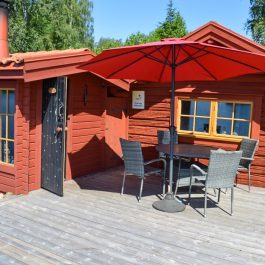Ferienhaus Skålsundet Sitzplatz an der Sauna