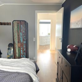 Ferienhaus Lerum Stor  –Blick vom Schlafzimmer ins Wohnzimmer