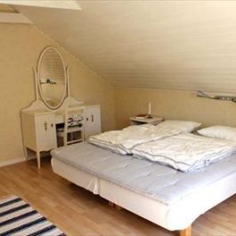 Ferienhaus Stor-Emsen großes Schlafzimmer Doppelbett