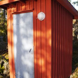 Ferienhaus Nötön – Toilettenhäuschen